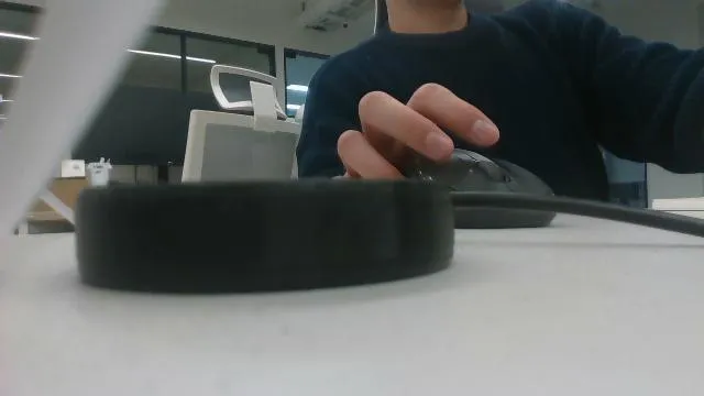 이미지: 실제 RealSense가 보고 있던 화면 (비교용)